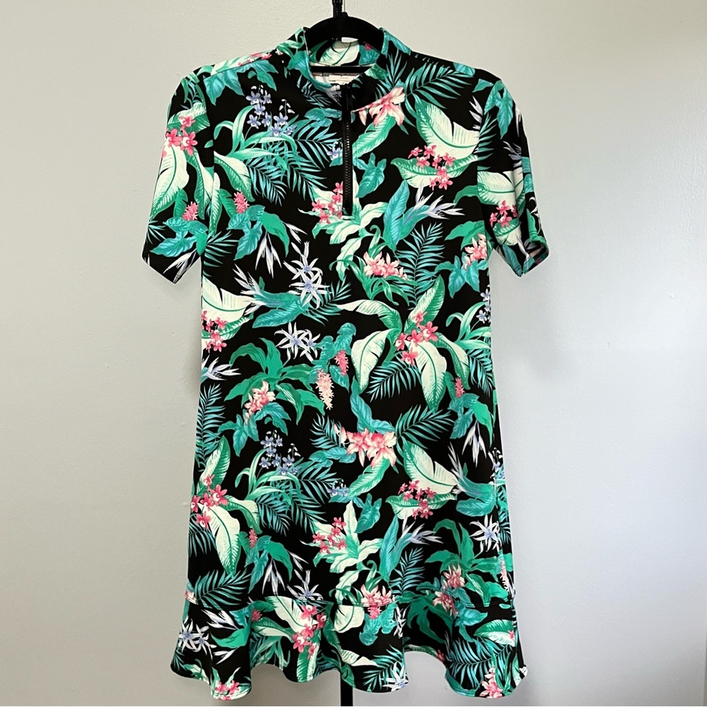 Tommy Bahama Women's XS Tropical Golf Tennis Active Dress With Black Shorts NWT - Picture 3 of 15